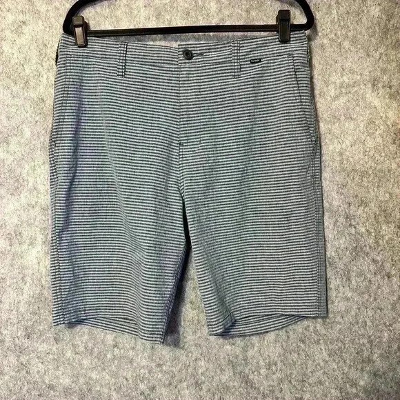 Hurley Phantom Striped Shorts - Size 33 - Picture 1 of 5